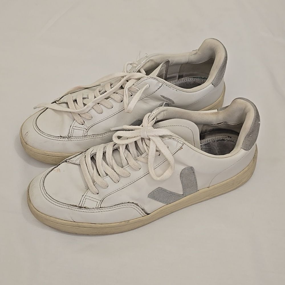 Veja V-10 Low Top Sneaker White Sable Leather Womens Shoes Casual Minimalist